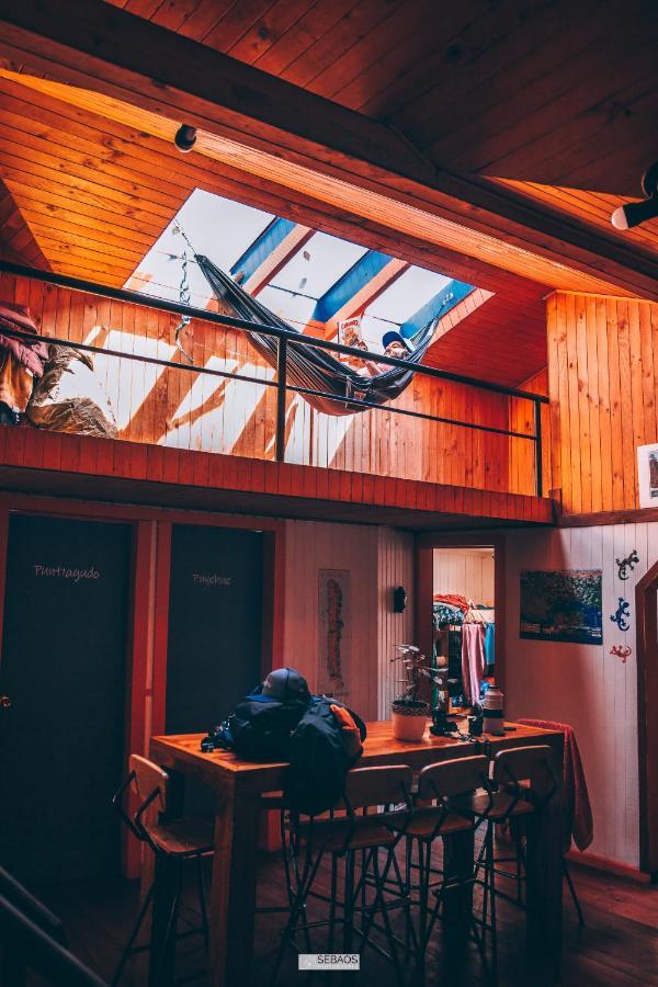 Hostal Casa Margouya Пуэрто-Варас Экстерьер фото