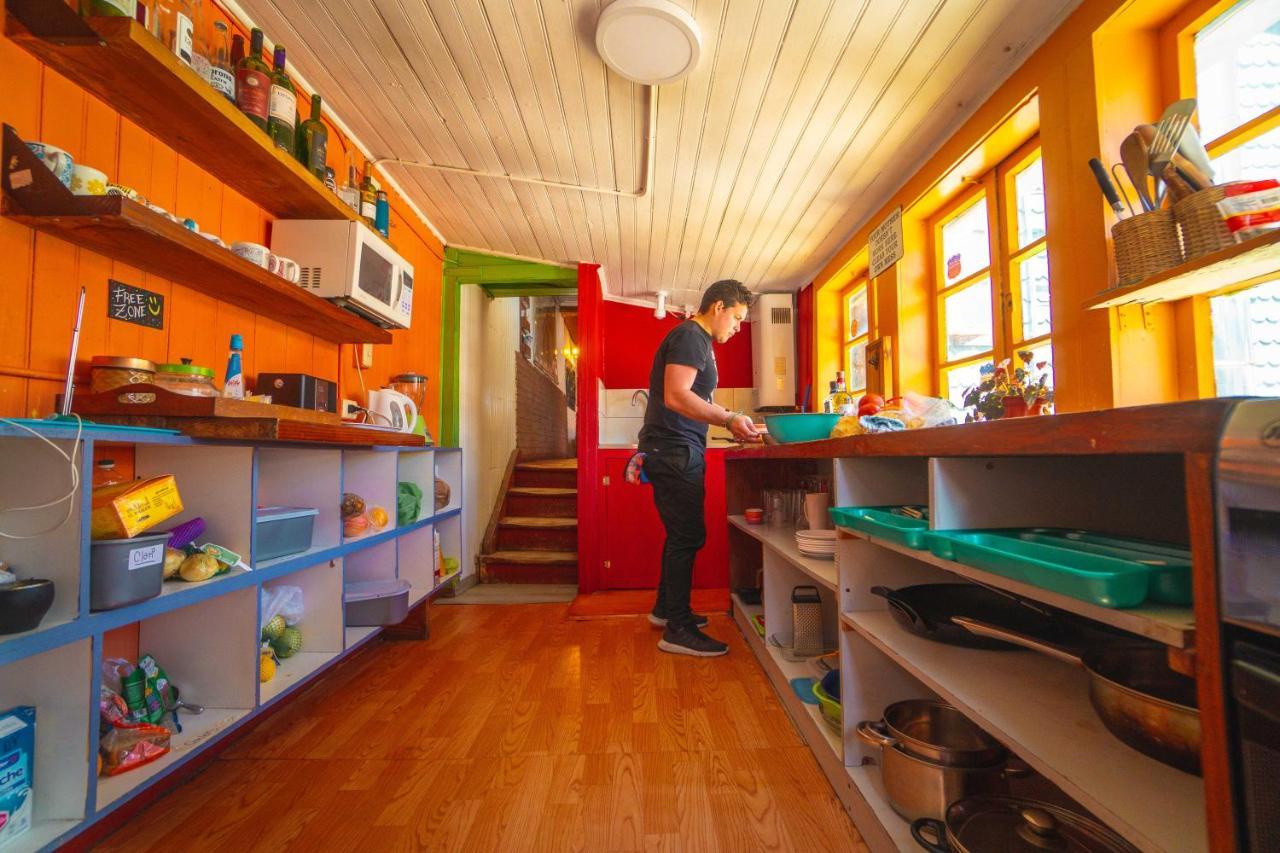 Hostal Casa Margouya Пуэрто-Варас Экстерьер фото